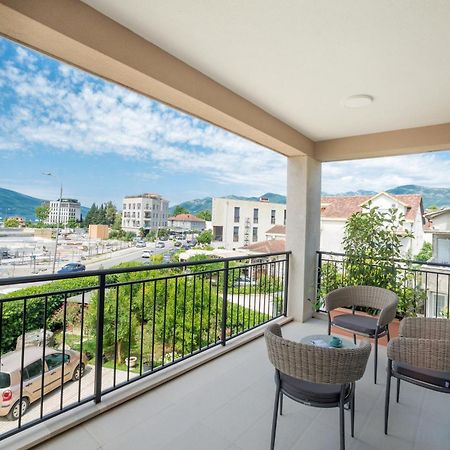 Villa Linz Tivat Buitenkant foto