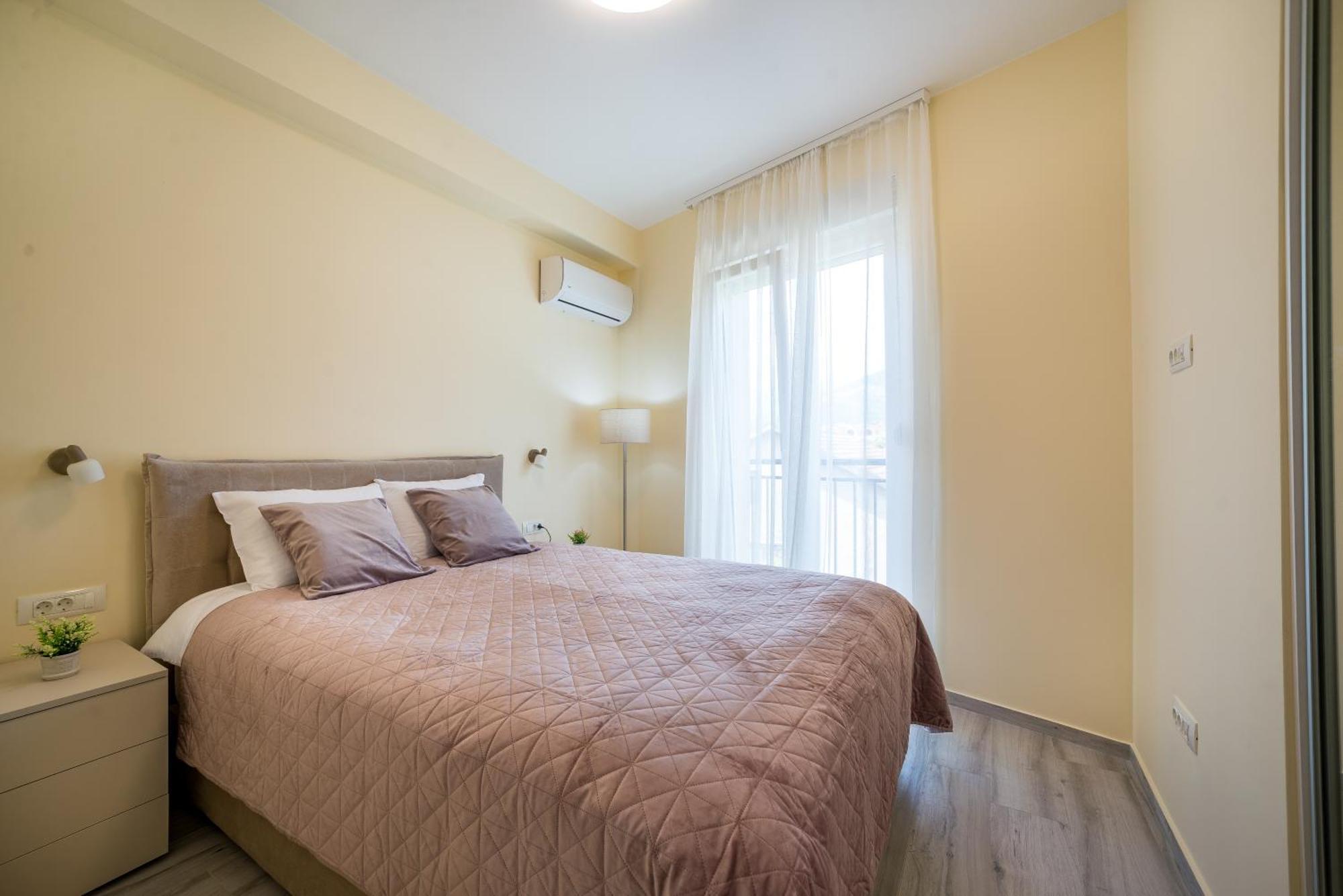 Villa Linz Tivat Buitenkant foto