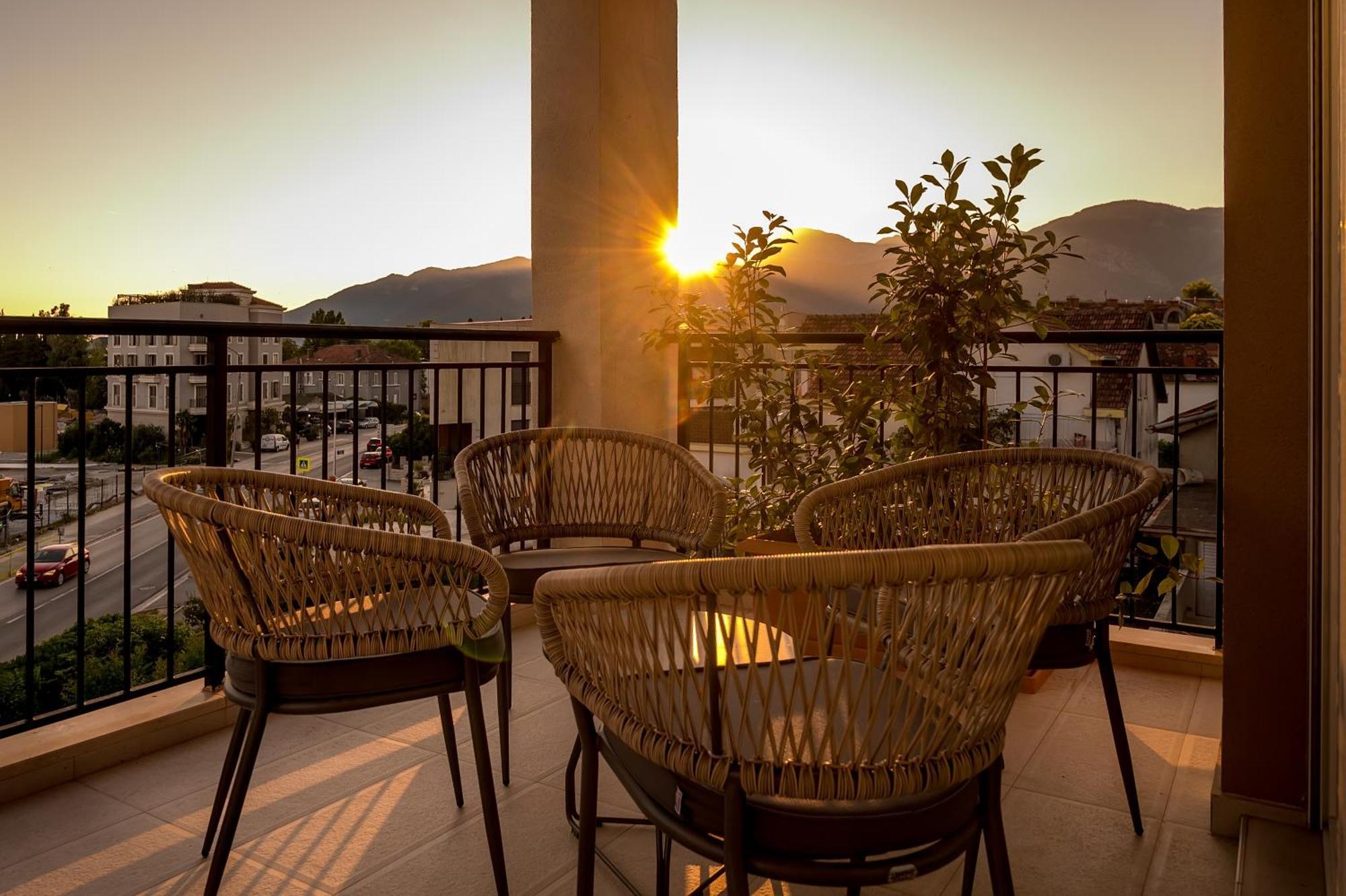 Villa Linz Tivat Buitenkant foto